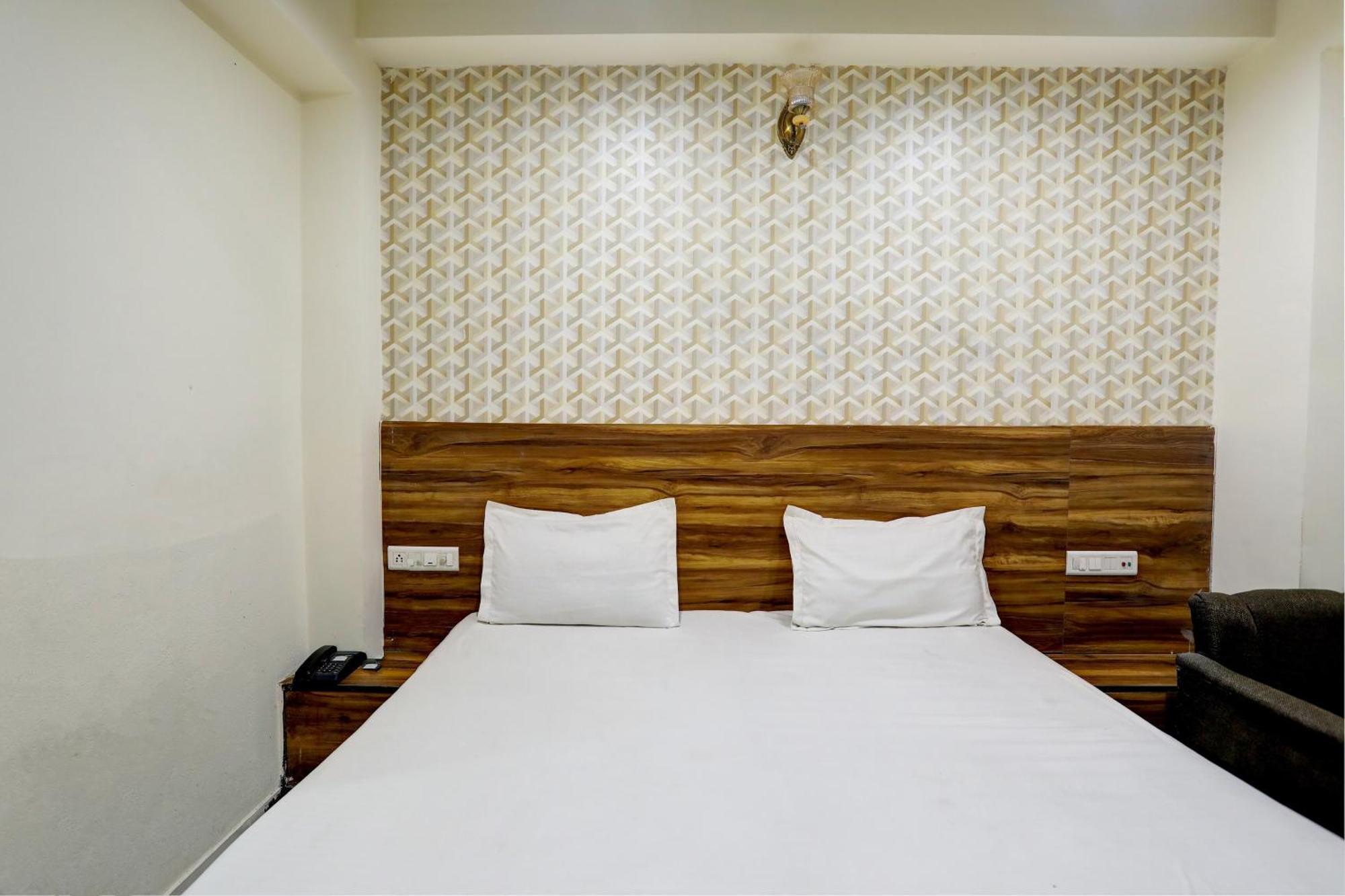 Hotel O Hcn Ludhiana Extérieur photo