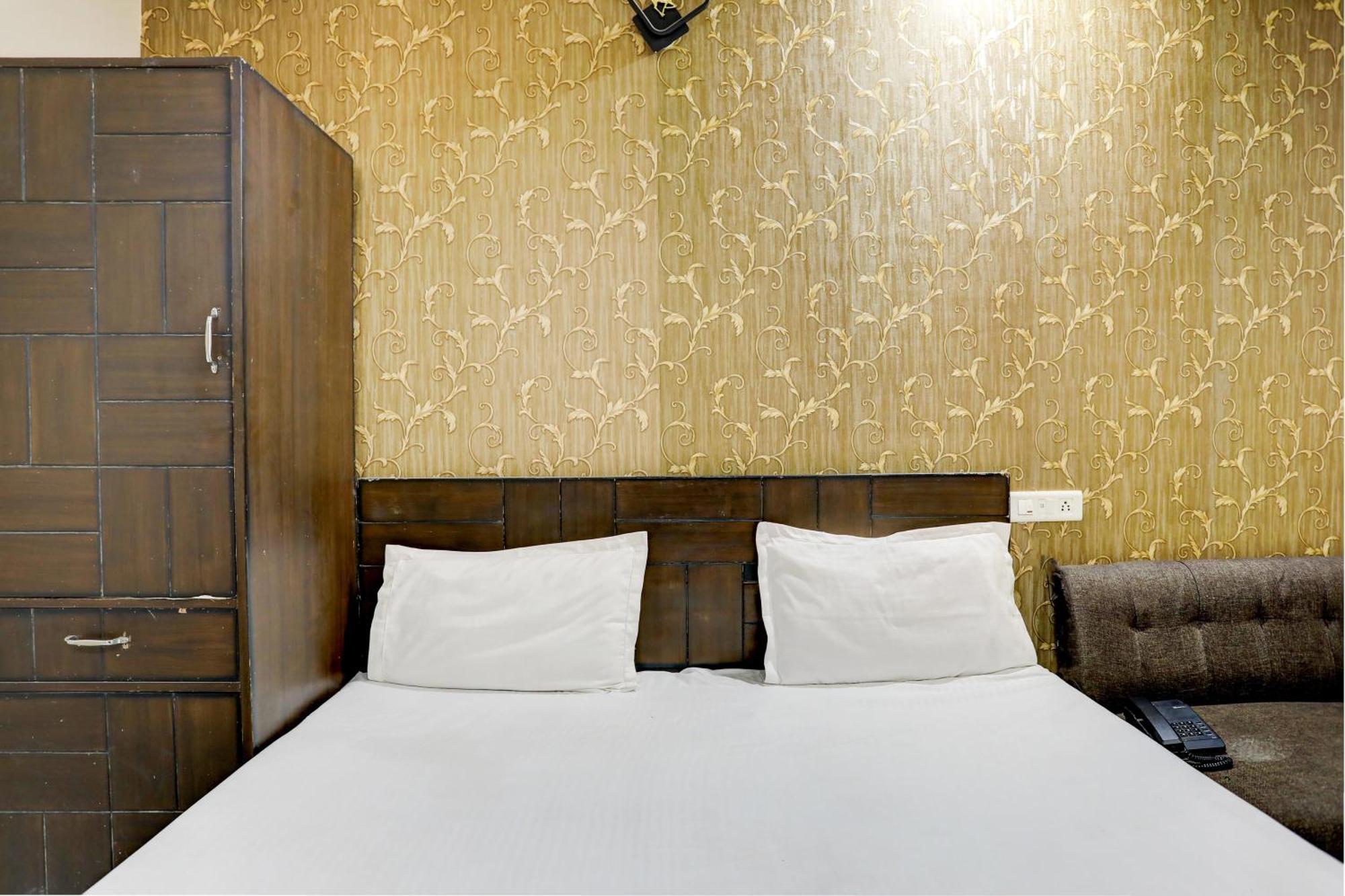 Hotel O Hcn Ludhiana Extérieur photo